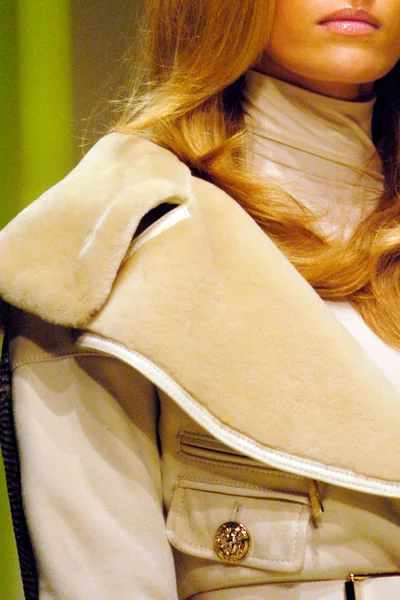 Look 24